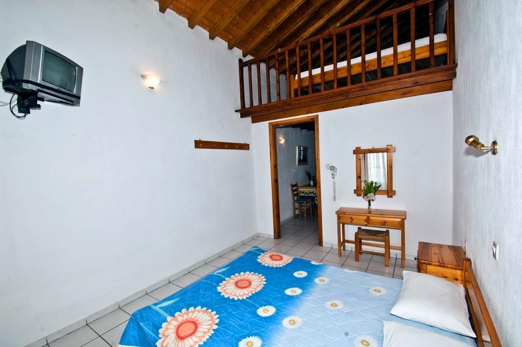Athina Apartments Neo Klima Habitación foto