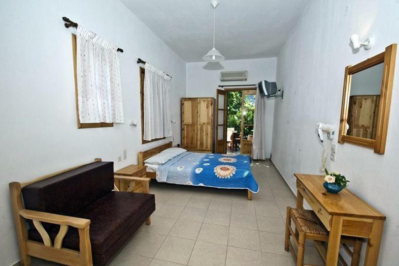 Athina Apartments Neo Klima Habitación foto